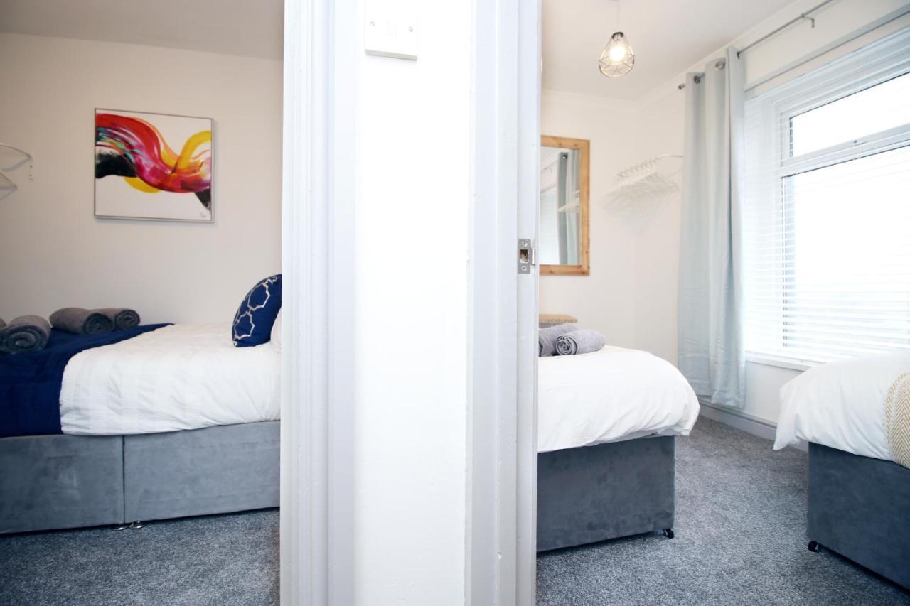 Sleeps 6, Smart Tv'S, Parking Swansea & Morriston Hospital Lägenhet Exteriör bild